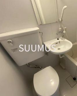 ＪＲ中央線 代々木駅 徒歩6分 14階建 築51年のトイレ写真