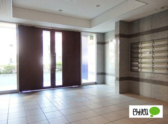 Human Residenceの外観写真