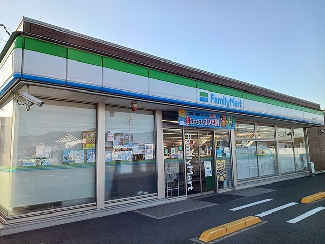 コンビニ　ファミリーマート倉敷東塚店（コンビニ）まで350m