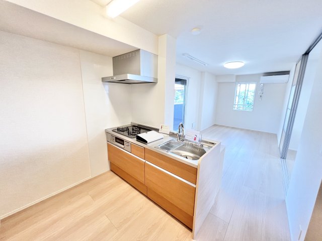 キッチン　※別部屋参考写真