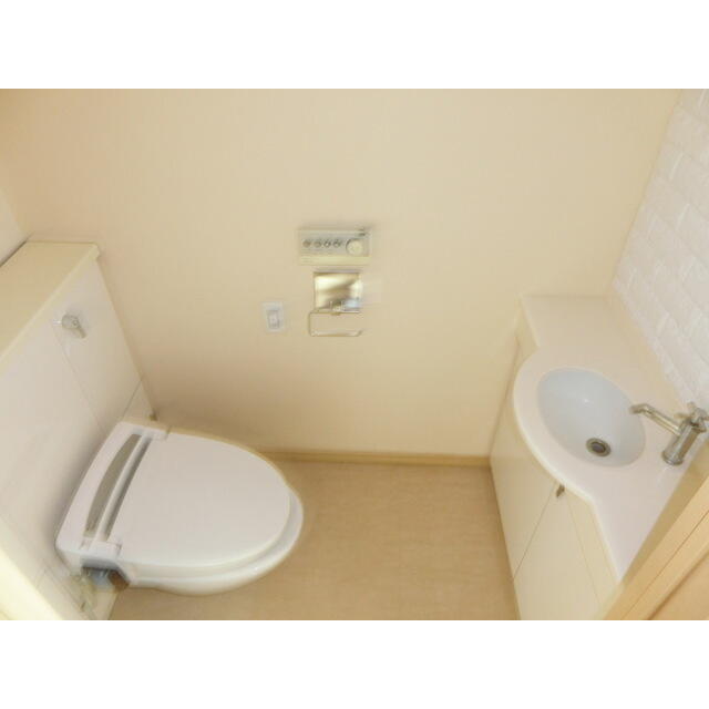 W Comfort Towers EASTのトイレ写真