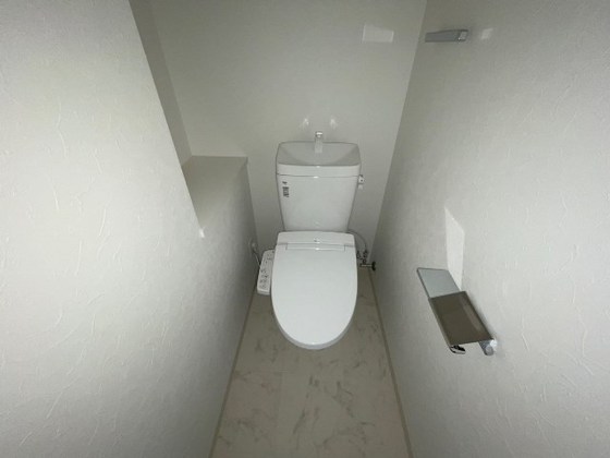 トイレ　※別部屋の写真です