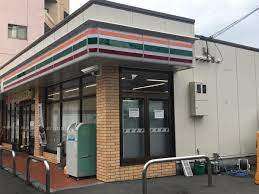 コンビニ　セブンイレブン二条城北店（コンビニ）まで242m