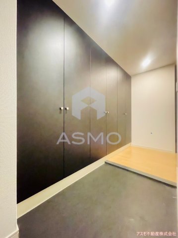玄関　同マンション別部屋　参考写真