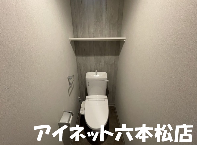 地下鉄七隈線 薬院駅 徒歩8分 9階建 築4年のトイレ写真