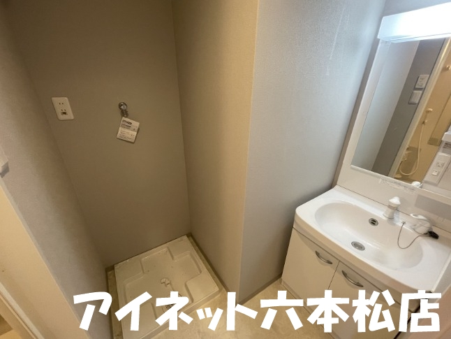 地下鉄七隈線 薬院駅 徒歩8分 9階建 築4年の内装写真