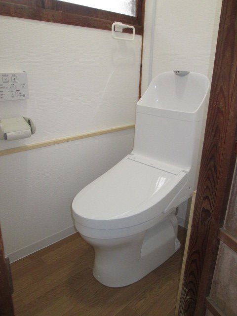 宮代明知借家のトイレ写真