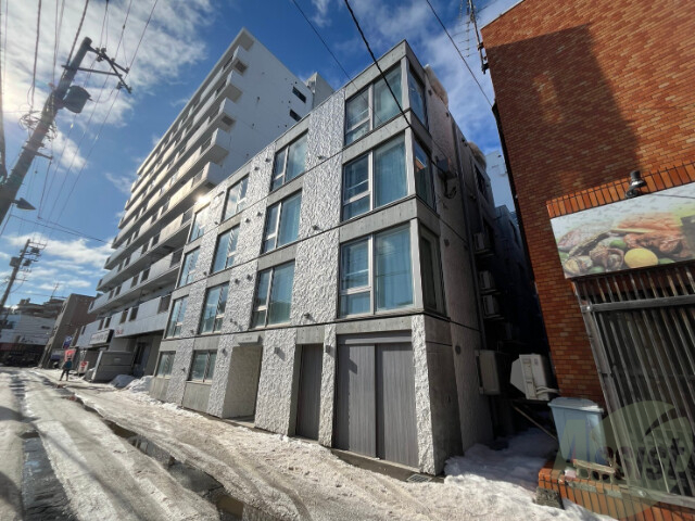 建物外観　札幌市北区麻生町「プライムコート麻生中央」