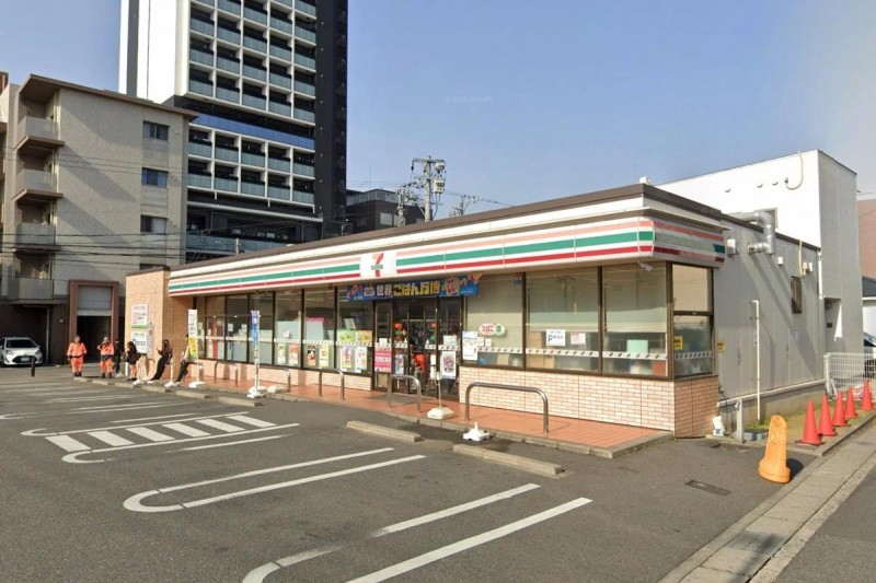 コンビニ　セブンイレブン 名古屋本山町4丁目店（コンビニ）まで463m