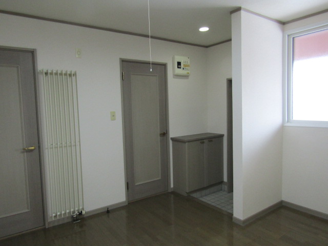 居室・リビング　DK→玄関