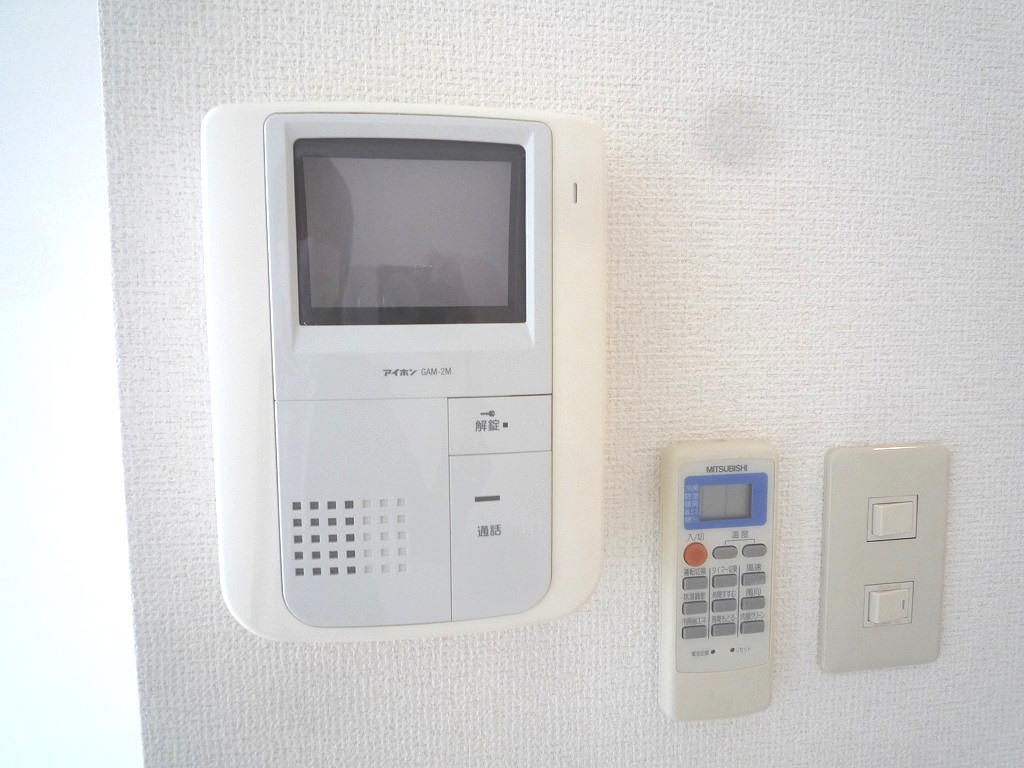 セキュリティ　室内型モニター付インターフォン
