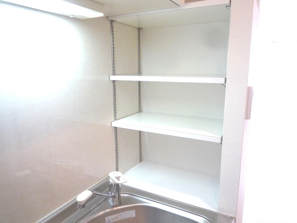 その他部屋・スペース　キッチン横収納