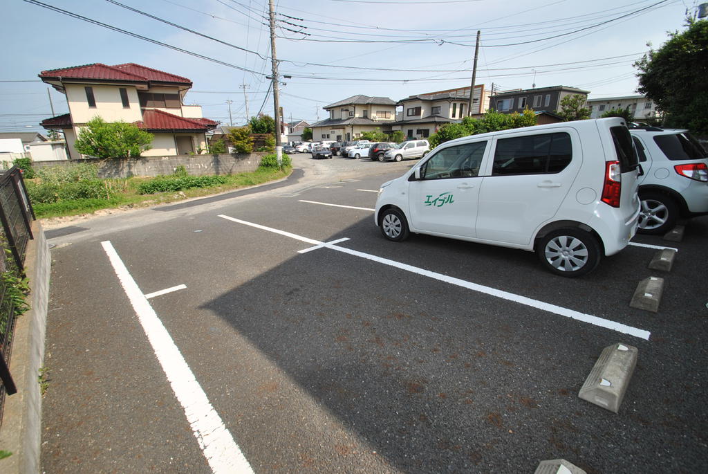 【プレッソの駐車場】