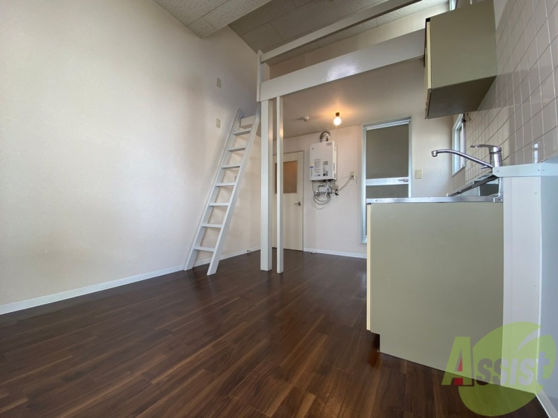 居室・リビング　広くてキレイなお部屋が広がっていて、充実した生活が送れそう。