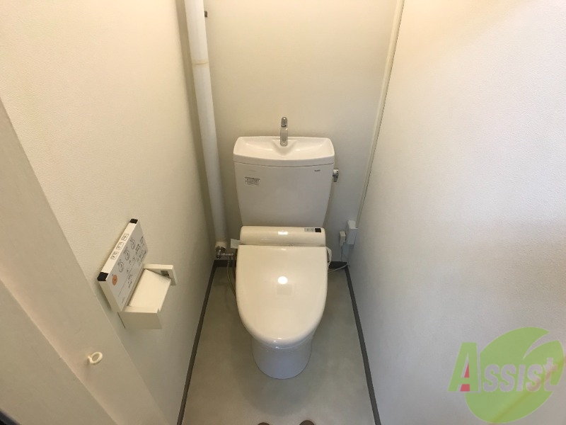 トイレ　トイレはウォシュレット機能付き。シャワートイレは日本の宝。