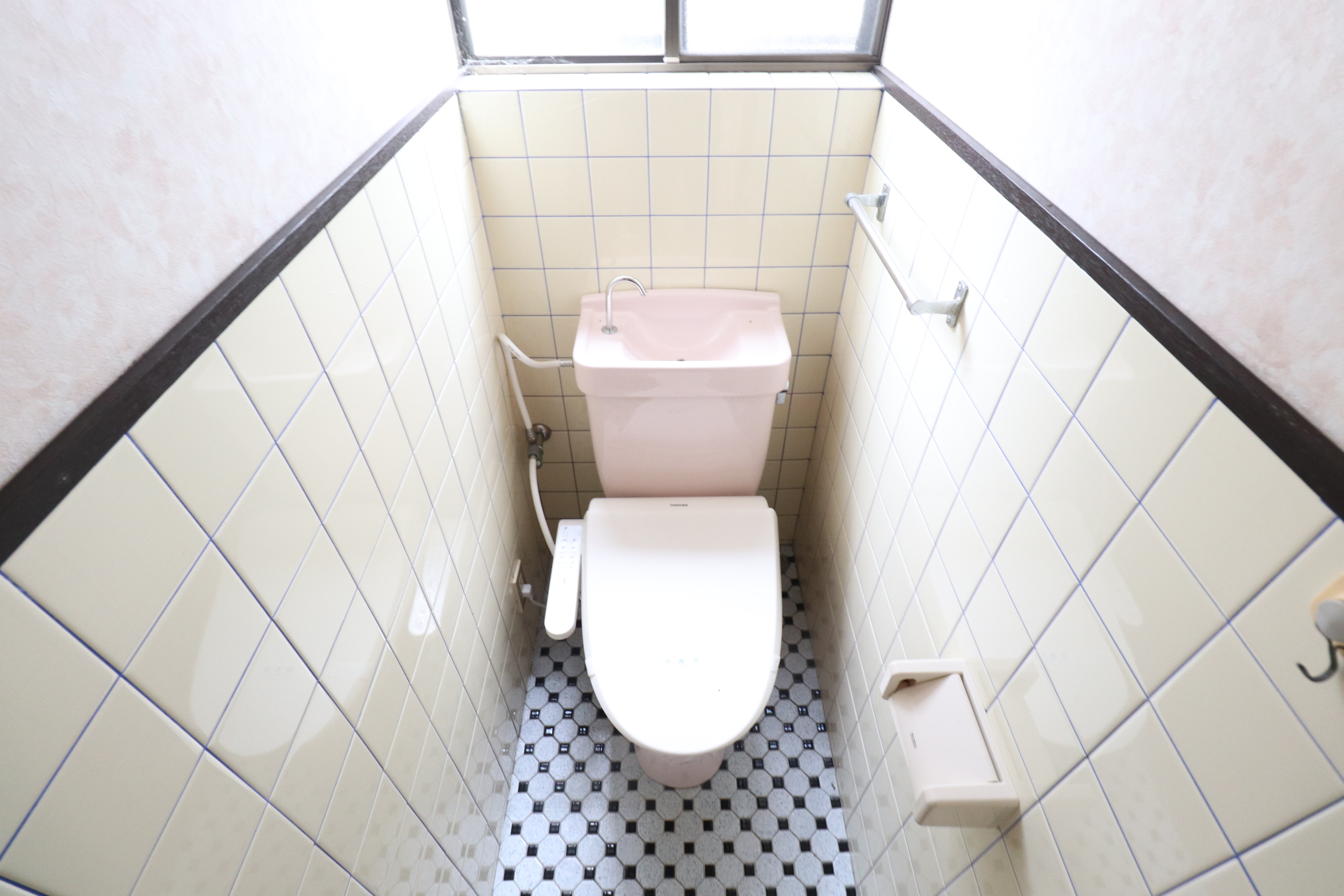 トイレ　温水洗浄便座！