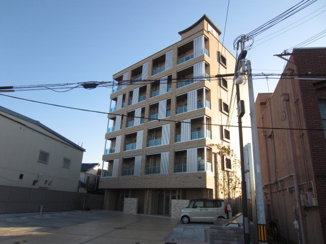 岸和田市春木若松町のマンションの建物外観