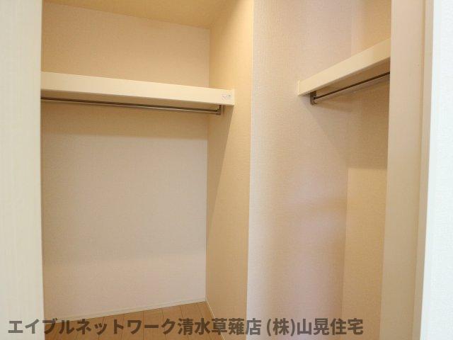 ＪＲ東海道本線 草薙駅 徒歩17分 2階建 築13年の内装写真