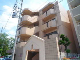 名古屋市昭和区檀溪通のマンションの建物外観