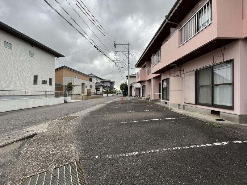 【さくらコーポの駐車場】