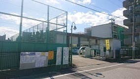 【ＩＣＨＩＮＯＭＩＹＡ　ＲＩＳＥの中学校】