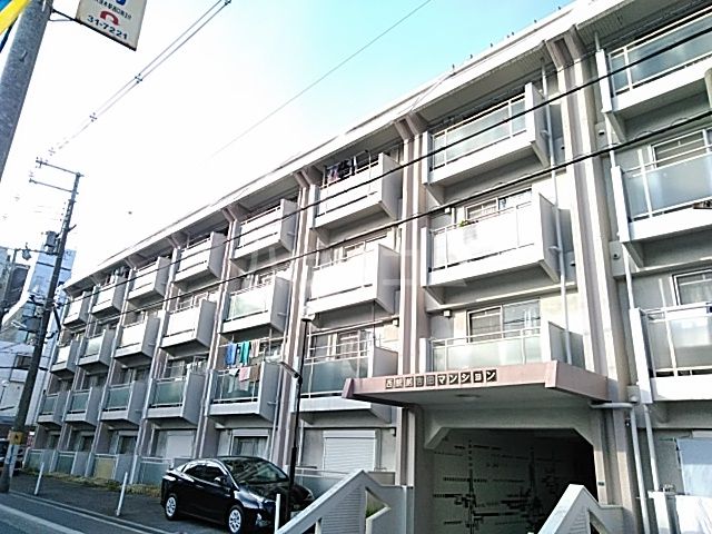 茨木市西駅前町のマンションの建物外観