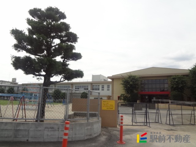 【朝倉郡筑前町高田のアパートの小学校】