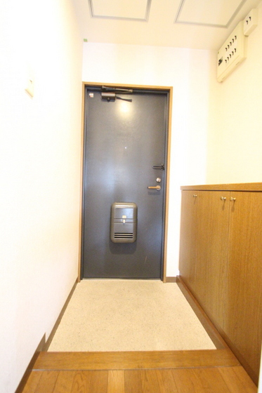 玄関　他号室のお写真です