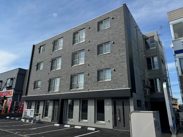 江別市野幌町のマンションの建物外観