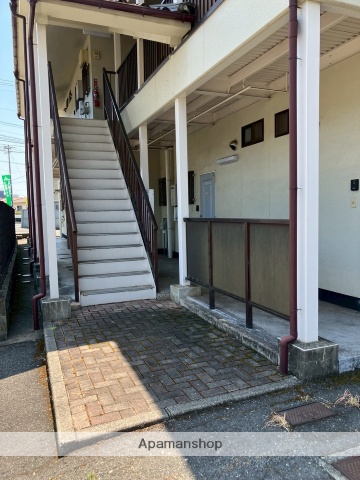 エントランス　駐車場