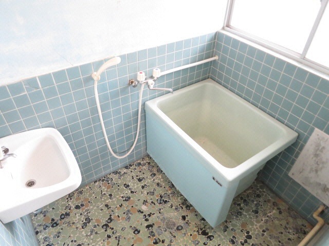 バス・シャワールーム　バス