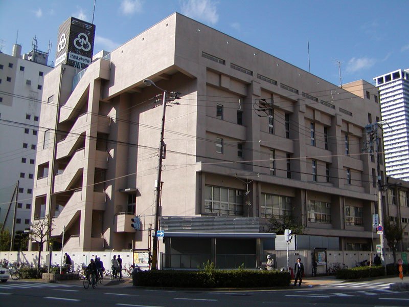 【大阪市浪速区桜川のマンションの小学校】