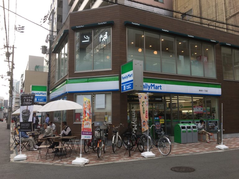 コンビニ　ファミリーマート 博労町一丁目店（コンビニ）まで151m