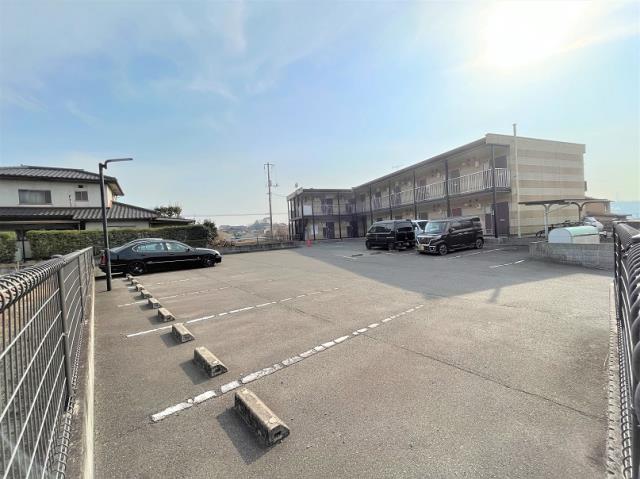 駐車場　エントランス