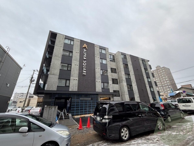 建物外観　札幌市白石区菊水２条「アルファスクエア菊水２条」