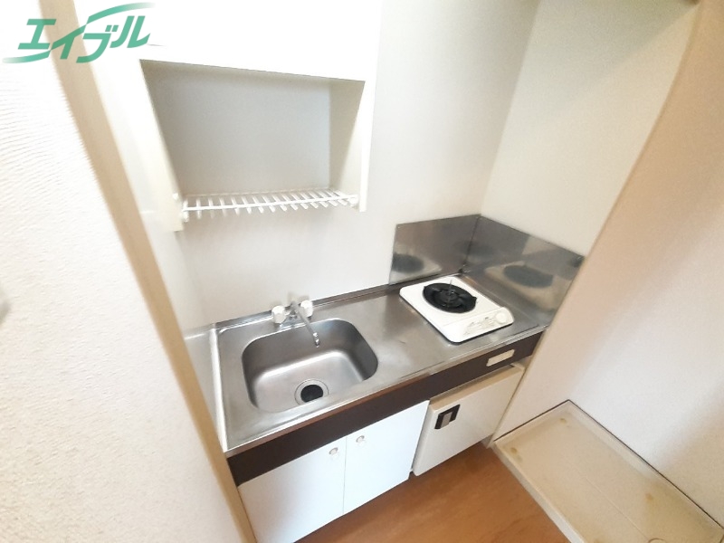 キッチン　別部屋参考写真です