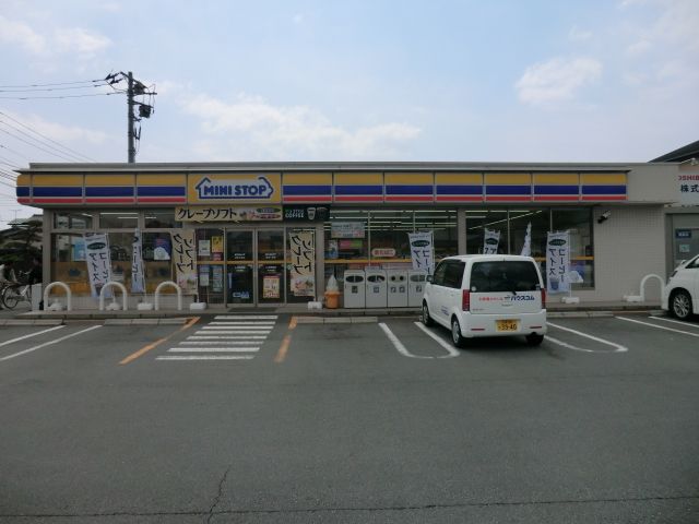 コンビニ　ミニストップ（コンビニ）まで80m