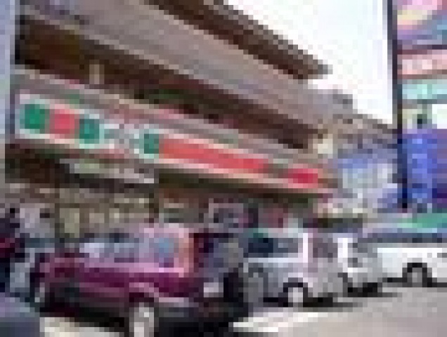コンビニ　サンクス広島山本一丁目店（コンビニ）まで320m