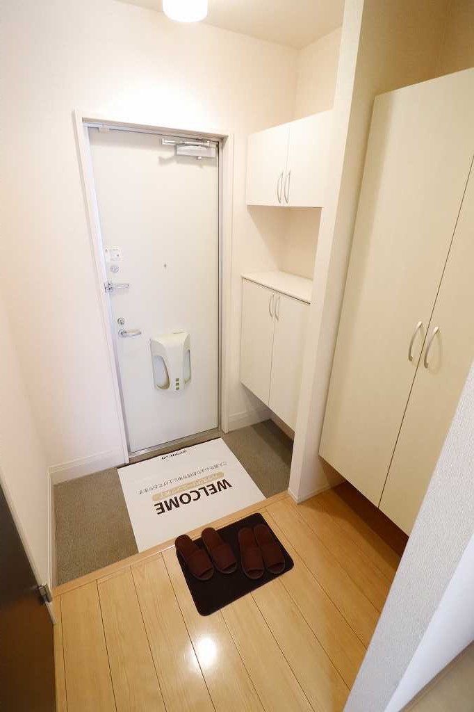 玄関　※同物件、別部屋になります。