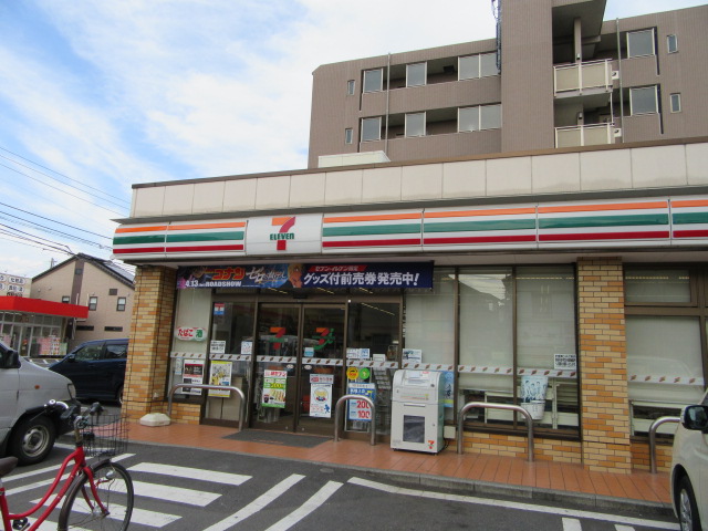 コンビニ　セブンイレブン大田区西糀谷1丁目店（コンビニ）まで358m