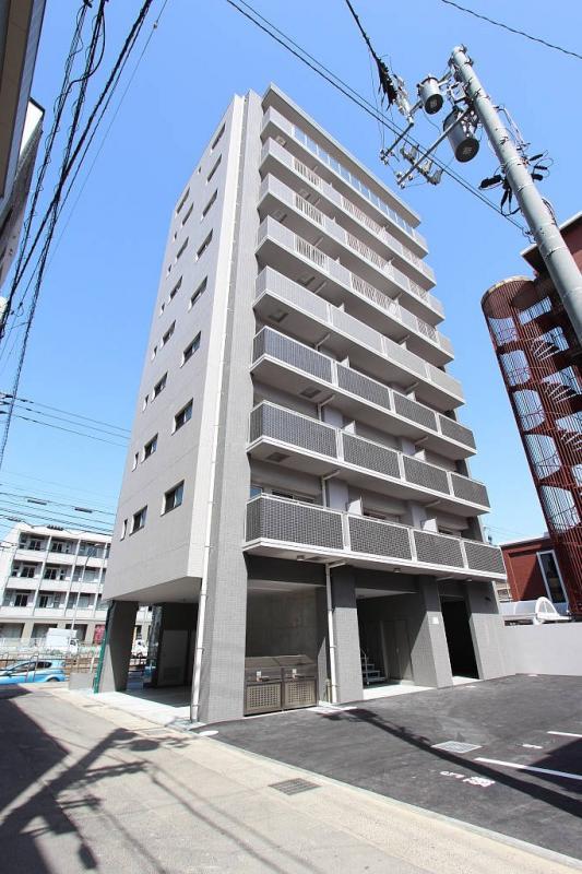 【高松市宮脇町のマンションの建物外観】