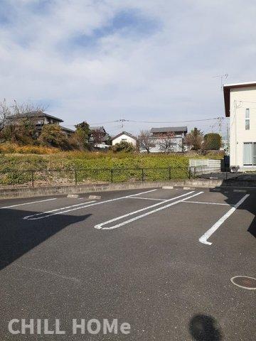 【前橋市堀越町のアパートの駐車場】