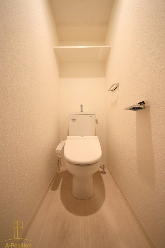 トイレ　レオンコンフォート本町