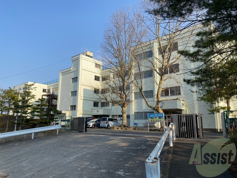 小学校　仙台市立長命ヶ丘小学校（小学校）まで768m