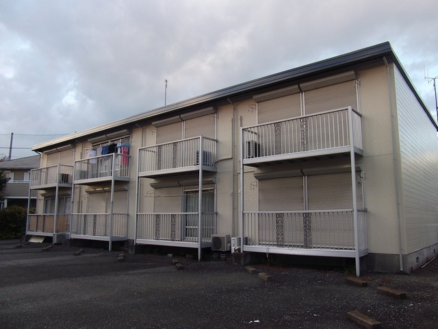 建物外観　周辺施設も充実♪