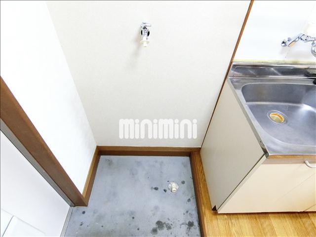 その他部屋・スペース　室内洗濯機置場がございます。