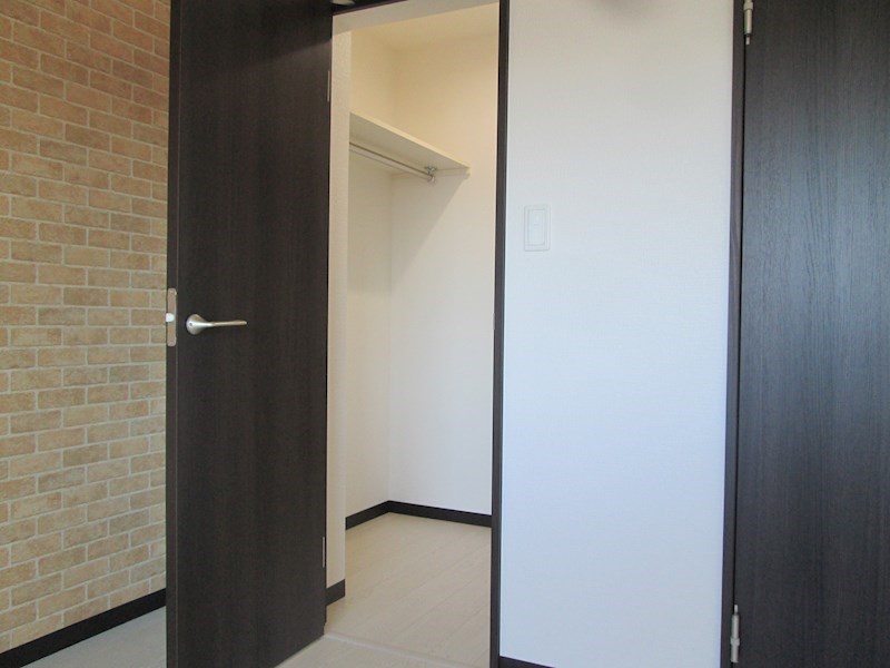 収納　ウォークインクローゼット