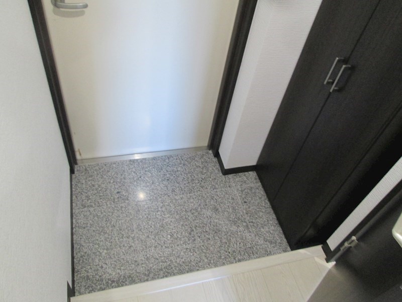 玄関　トールシューズボックス有