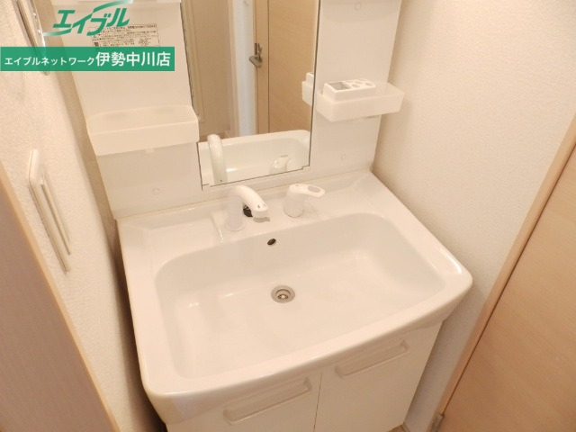 洗面設備　同物件別室写真