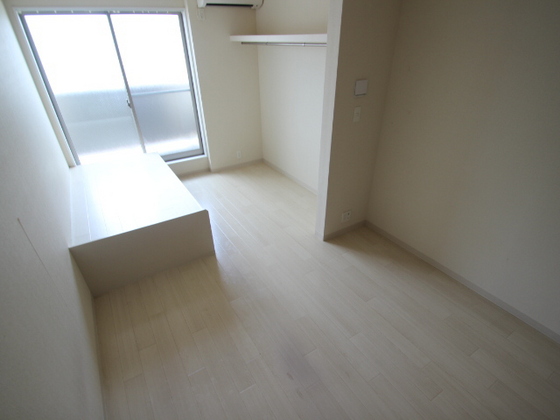 居室・リビング　※別部屋の写真です